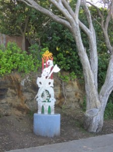 Sculpture or po 'Te Toka koropu  pu o Ranginui' by Pakawa Watene