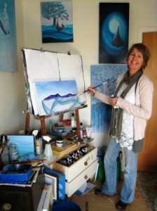 Raglan artist Jette Jespersen at work in her studio