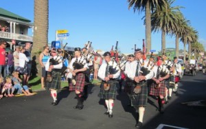 Raglan & District Pipe band leads the parade