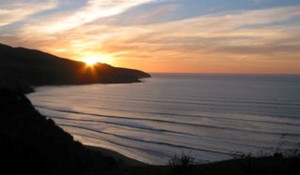 Sunset at Manu Bay, Raglan