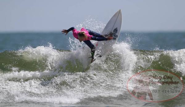 Jayden Willoughby at the Maori Surfing Champs - Image Daisy Day